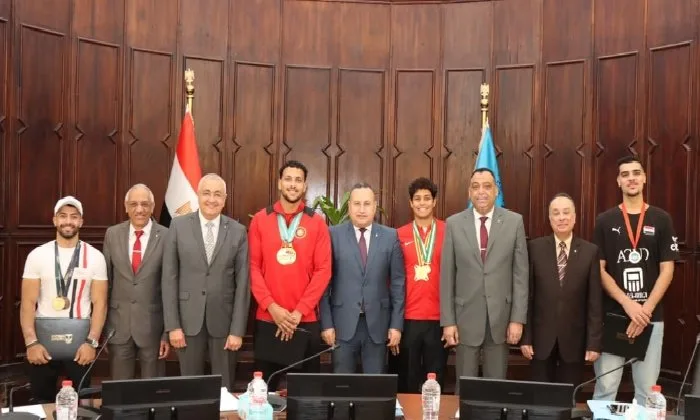 مجلس جامعة الإسكندرية يحتفي بتكريم طلاب قسم التربية الرياضية للبنين مجلس جامعة الإسكندرية يحتفي بتكريم طلاب قسم التربية الرياضية للبنين