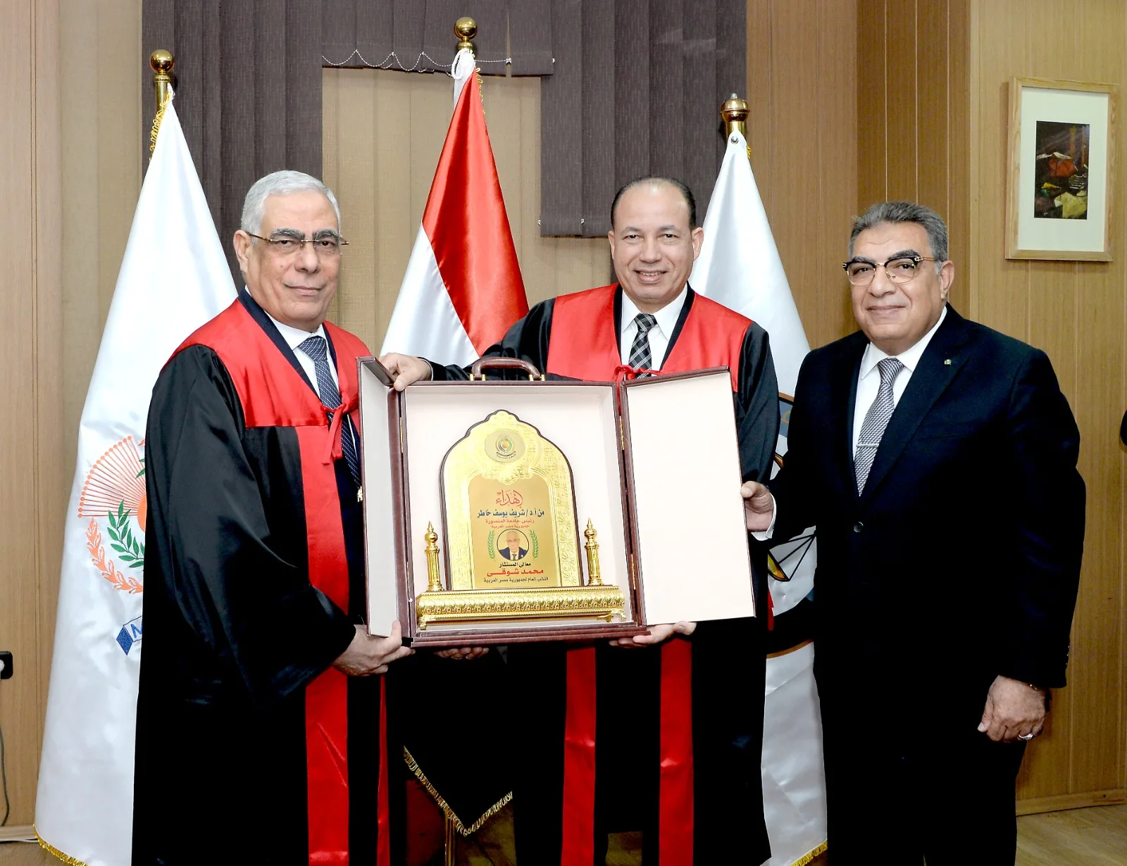 مجلس جامعة المنصورة يمنح النائب العام المصري الدكتوراه الفخرية