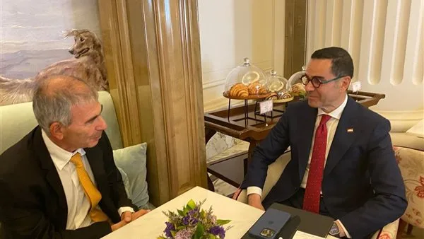 مجموعة “شلهوب” تعتزم زيادة استثماراتها في قطاعات الموضة والجمال في مصر مجموعة “شلهوب” تعتزم زيادة استثماراتها في قطاعات الموضة والجمال في مصر