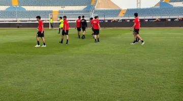 محاضرة ملهمة لمنتخب الشباب قبل مباراة غانا.. واللاعبون يستكشفون ساحة اللقاء.