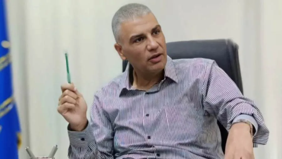 محافظ أسوان: تقديم الدعم لضمان نجاح منظومة العمل في المنطقة الصناعية وتحويلها إلى منطقة نموذجية شاملة محافظ أسوان: تقديم الدعم لضمان نجاح منظومة العمل في المنطقة الصناعية وتحويلها إلى منطقة نموذجية شاملة