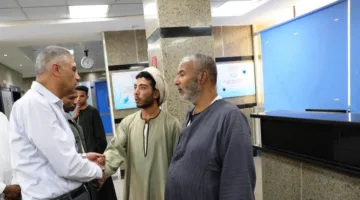 محافظ أسوان يتعاون مع وزير الصحة ورئيس الهيئة لتأمين الأطباء لمستشفى النيل في إدفعو