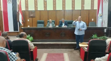 محافظ أسيوط يؤكد الاستعداد التام لامتحانات التعليم الإعدادي وتنظيم شامل لضمان سير العملية الامتحانية بسلاسة