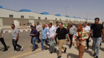 محافظ أسيوط يزور مجمع الصناعات الصغيرة في أبنوب ويشدد على كونه فرصة كبيرة للشباب ورواد الأعمال