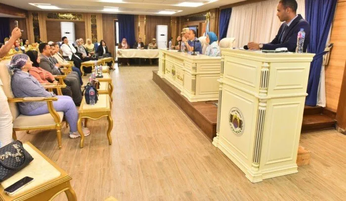 محافظ أسيوط يشهد إطلاق حملة “معًا.. بالوعي نُعزز حقوق المرأة” محافظ أسيوط يشهد إطلاق حملة “معًا.. بالوعي نُعزز حقوق المرأة”