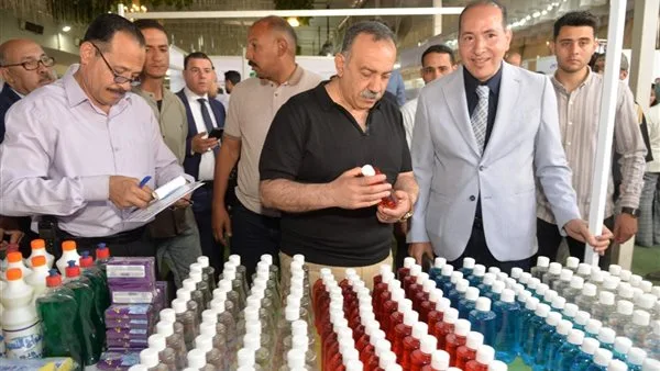 محافظ أسيوط يطلق المعرض الطبي الأول بمشاركة 40 شركة في مجال المستلزمات الطبية