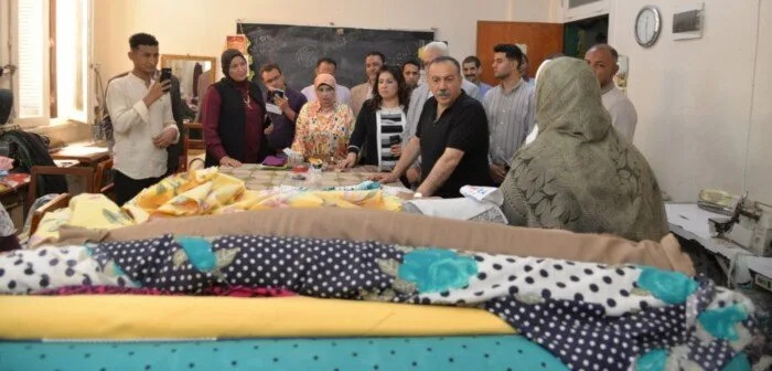 محافظ أسيوط يقوم بجولة في جمعية الشابات المسلمات ويدشن معرضًا للمنتجات الحرفية محافظ أسيوط يقوم بجولة في جمعية الشابات المسلمات ويدشن معرضًا للمنتجات الحرفية