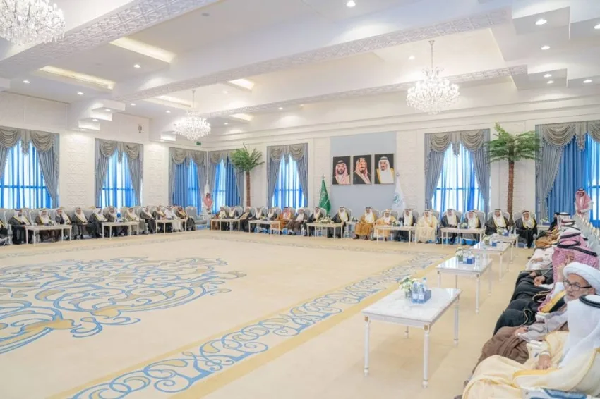 محافظ الأحساء يشرف على احتفال أيادي البرّ الثاني محافظ الأحساء يشرف على احتفال أيادي البرّ الثاني