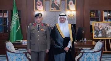 محافظ الأحساء يكرّم مدير الدفاع المدني بال محافظة بترقيته الجديدة