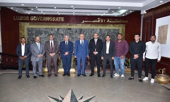 محافظ الأقصر يلتقي برئيس هيئة تنمية الجنوب محافظ الأقصر يلتقي برئيس هيئة تنمية الجنوب