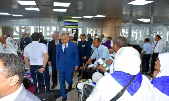 محافظ الأقصر يودع الحجاج من الفوج الخامس التابع لقرعة وزارة التضامن الاجتماعي محافظ الأقصر يودع الحجاج من الفوج الخامس التابع لقرعة وزارة التضامن الاجتماعي