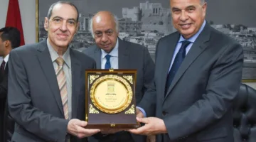 محافظ الإسكندرية attend يشارك في ندوة عن أساليب الوقاية والعلاج