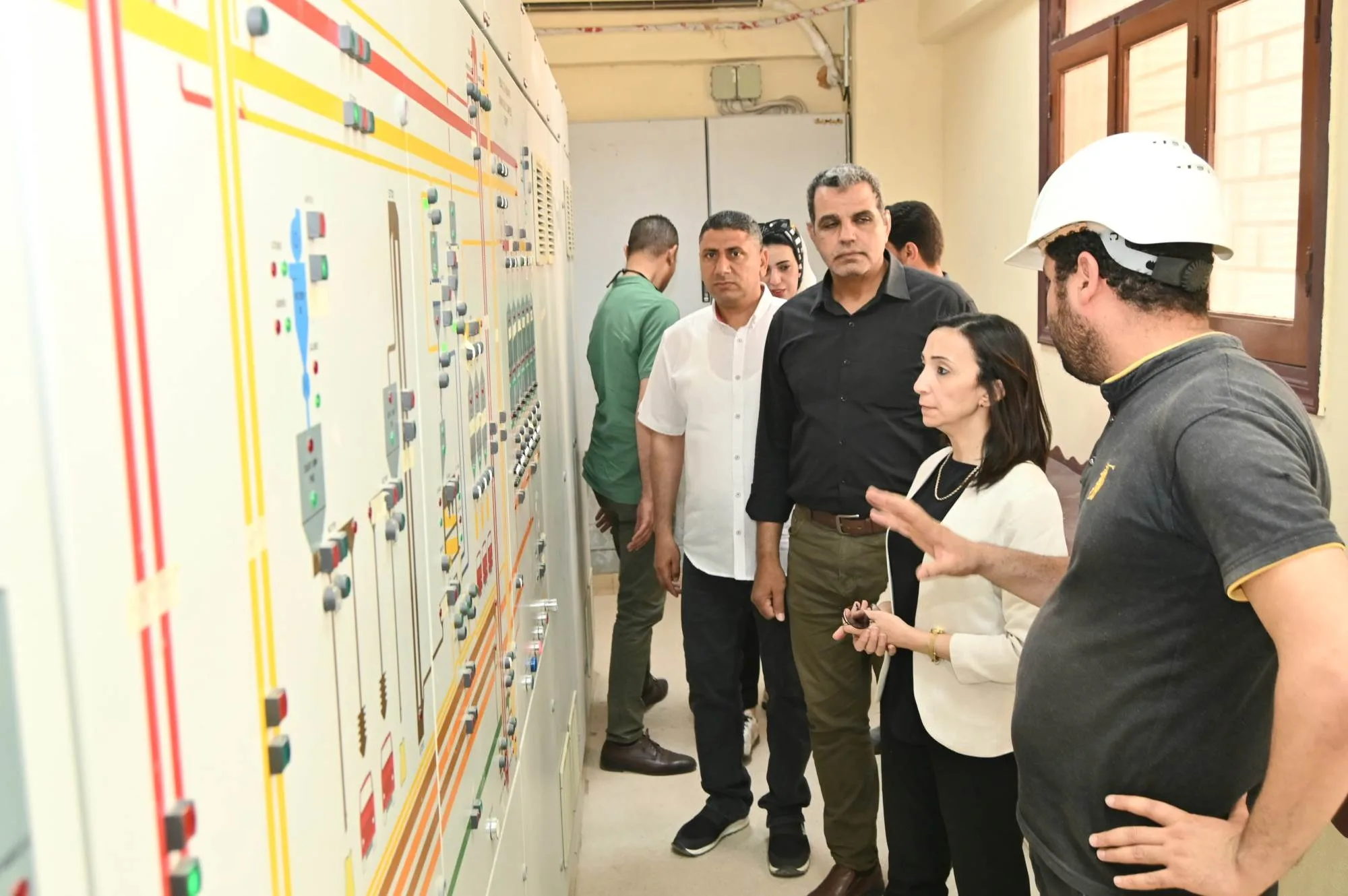 محافظ البحيرة يزور مواقع استلام محصول القمح محافظ البحيرة يزور مواقع استلام محصول القمح