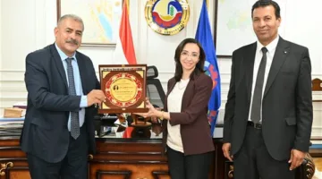 محافظ البحيرة يستقبل رئيس الهيئة العامة للإصلاح الزراعي لتعزيز الشراكة.
