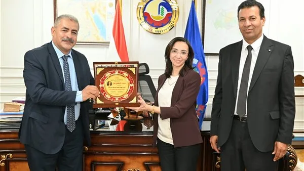 محافظ البحيرة يستقبل رئيس الهيئة العامة للإصلاح الزراعي لتعزيز الشراكة. محافظ البحيرة يستقبل رئيس الهيئة العامة للإصلاح الزراعي لتعزيز الشراكة.