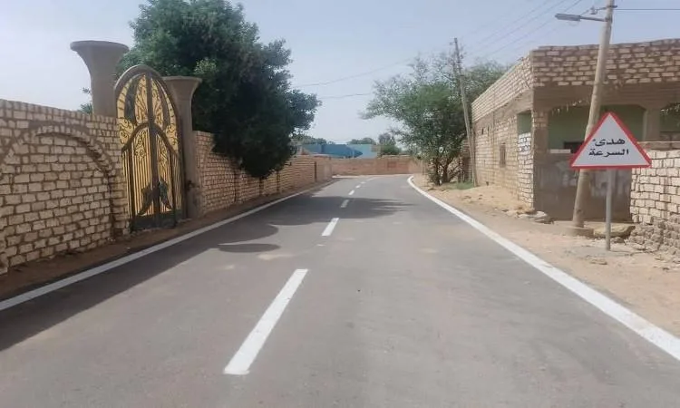 محافظ الجيزة: إتمام رصف مجموعة من الطرق في الواحات البحرية محافظ الجيزة: إتمام رصف مجموعة من الطرق في الواحات البحرية