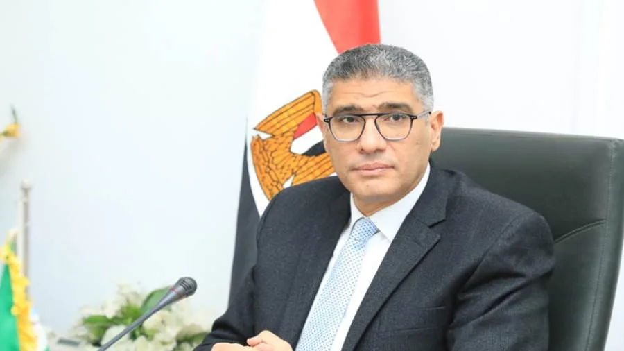 محافظ الجيزة: إزالة 21 حالة بناء غير قانوني على أراضي الدولة