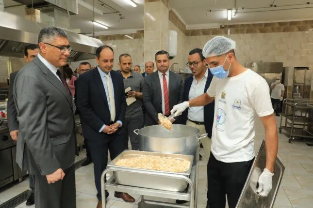 محافظ الجيزة يتفقد مركز إمبابة لعلاج مدمني المخدرات وإعادة تأهيلهم