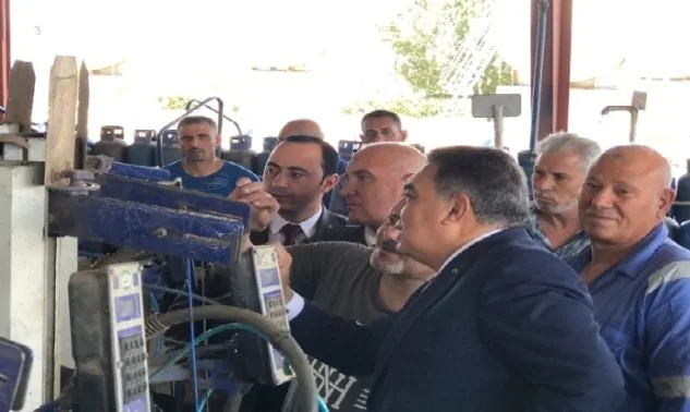 محافظ الدقهلية يرفع قضية ضد إدارة محطة تعبئة الغاز ببسنديلة إلى النيابة العامة محافظ الدقهلية يرفع قضية ضد إدارة محطة تعبئة الغاز ببسنديلة إلى النيابة العامة