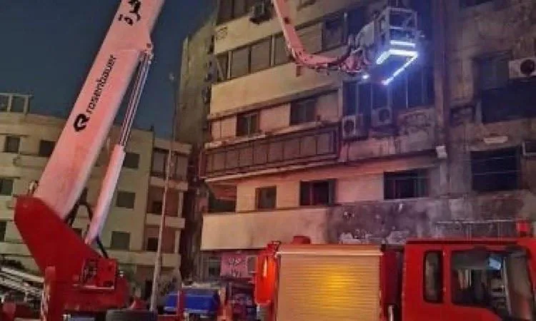 محافظ القاهرة: تشكيل لجنة لفحص عقار النزهة المتضرر من حريق ميدان تريومف