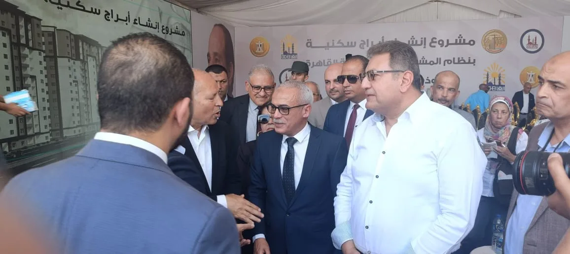 محافظ القاهرة يتابع أعمال إنشاء الأبراج السكنية بمدينة الأمل | صور