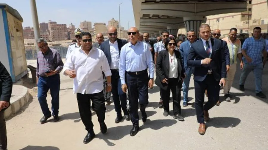 محافظ القاهرة يراقب تقدم مشروع تطوير وإعادة إسكان مدينة الأمل الجديدة محافظ القاهرة يراقب تقدم مشروع تطوير وإعادة إسكان مدينة الأمل الجديدة