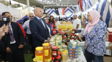 محافظ القاهرة يزور معرض “أهلاً بالعيد” في مصر الجديدة