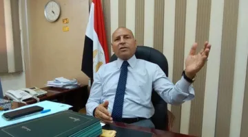 محافظ القاهرة يطلب الإسراع في دراسة طلبات الأعضاء لحل قضايا المواطنين