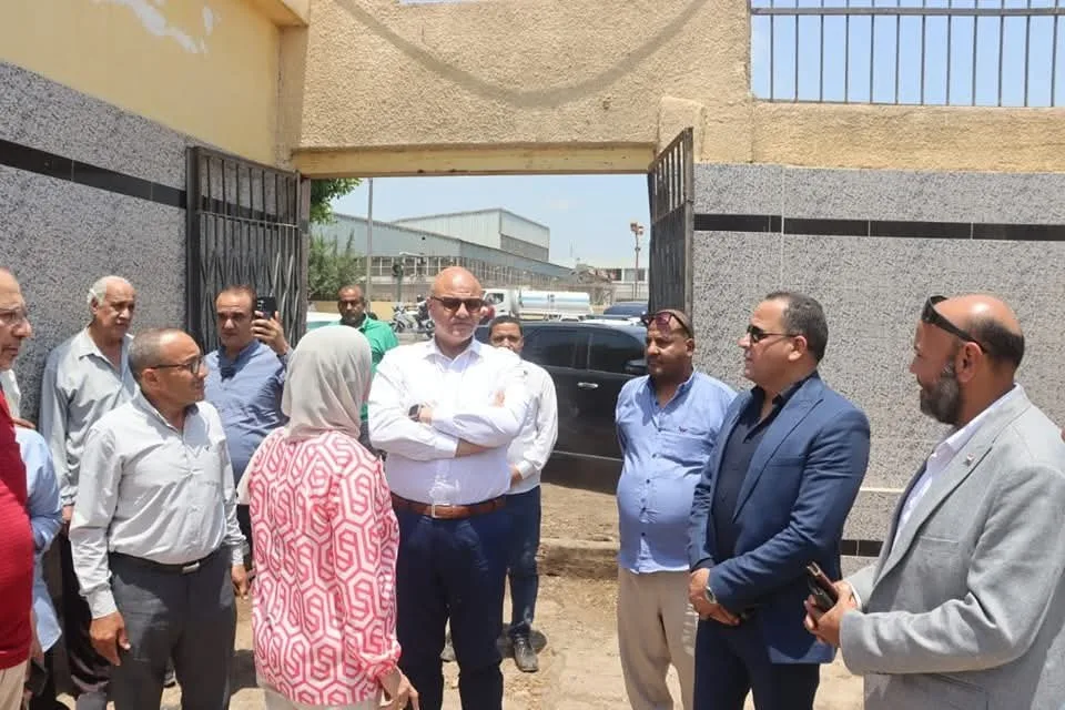 محافظ القليوبية يزور مجازر حي غرب شبرا الخيمة للتأكد من استعدادها لعيد الأضحى محافظ القليوبية يزور مجازر حي غرب شبرا الخيمة للتأكد من استعدادها لعيد الأضحى