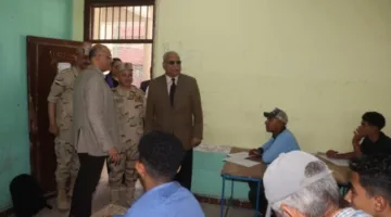 محافظ القليوبية يقوم بزيارة لجان امتحانات الدبلومات الفنية 2025 ويؤكد على أهمية الانضباط