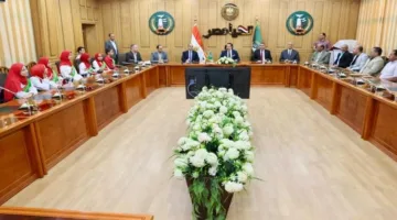 محافظ المنوفية يطلب الإسراع في استكمال جميع خدمات قرى حياة كريمة