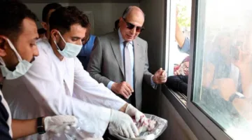 محافظ المنيا ي inaugurates outlet for selling local meat at discounted prices in preparation for Eid al-Adha.