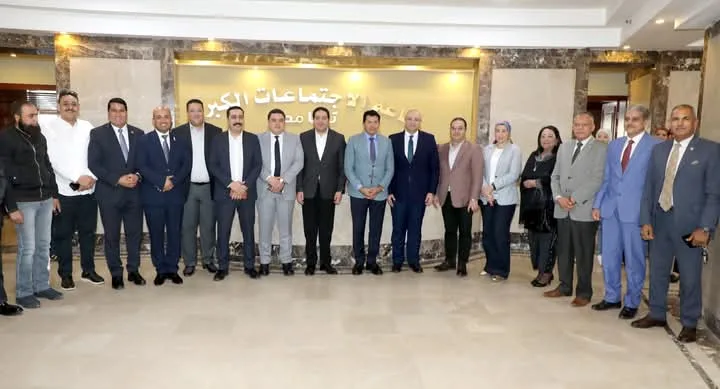 محافظ بني سويف: حياة كريمة من أهم المبادرات الرئاسية لتطوير البنية التحتية
