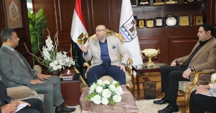 محافظ بني سويف يستقبل وفد المجلس القومي لحقوق الإنسان خلال بدء زيارته للمحافظة محافظ بني سويف يستقبل وفد المجلس القومي لحقوق الإنسان خلال بدء زيارته للمحافظة