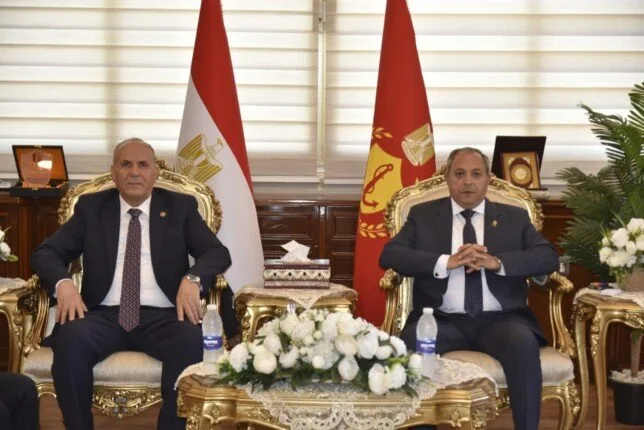 محافظ بورسعيد ورئيس هيئة قضايا الدولة يشاركان في تكريم مجموعة من المستشارين محافظ بورسعيد ورئيس هيئة قضايا الدولة يشاركان في تكريم مجموعة من المستشارين