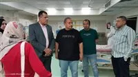 محافظ دمياط يراقب حالة الطفلة ريتال بعد سقوطها من مبنى مرتفع