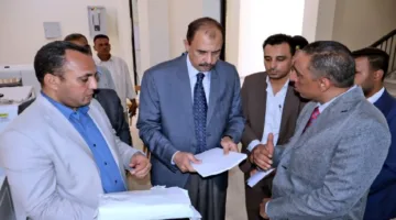 محافظ سوهاج يزور مركز الصناعات الحرفية في ساقلتة