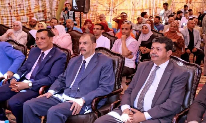 محافظ سوهاج يشهد حفل ختام الأنشطة لمدارس التربية الخاصة بمدرسة الأمل للصم وضعاف السمع