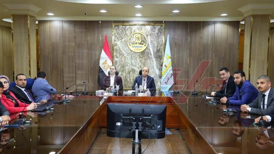 محافظ كفر الشيخ: تعزيز التعليم الفني يعد أولوية في استراتيجيات التنمية محافظ كفر الشيخ: تعزيز التعليم الفني يعد أولوية في استراتيجيات التنمية