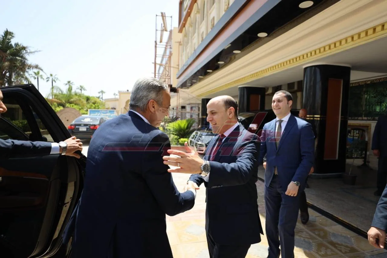 محافظ كفر الشيخ يستقبل رئيس جهاز حماية المستهلك لبحث سبل تعزيز الرقابة على الأسواق
