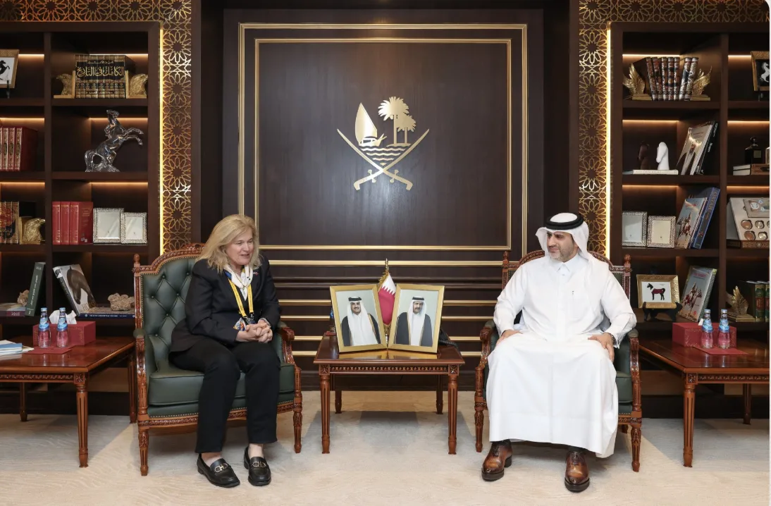 محافظ مصرف قطر المركزي يلتقي بالمدير التنفيذي لشركة فرانكلين تيمبلتون محافظ مصرف قطر المركزي يلتقي بالمدير التنفيذي لشركة فرانكلين تيمبلتون
