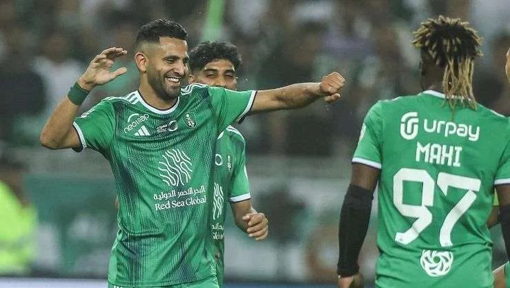 محرز يقرر مصيره في الانتقال إلى الهلال خلال كأس العالم للأندية. محرز يقرر مصيره في الانتقال إلى الهلال خلال كأس العالم للأندية.