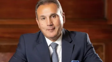 البنك الأهلي المصري يقرر إيقاف الشهادات الدولارية ذات العائد المدفوع بالعملة المحلية.