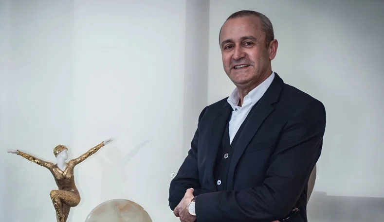 محمد بوزوبع يعزز استثماراته الفندقية في بوسكورة بمشروع جديد يعكس تطور استراتيجياته الاستثمارية