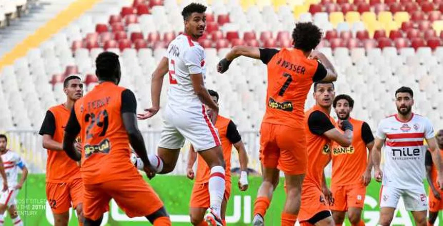 محمد شحاتة يعطي الزمالك التفوق على فاركو في الشوط الأول محمد شحاتة يعطي الزمالك التفوق على فاركو في الشوط الأول
