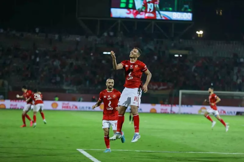 محمد شريف: لا يوجد لاعب في مصر يستحق 100 مليون جنيه، ولم أوصِ أفشة بمغادرة الأهلي. محمد شريف: لا يوجد لاعب في مصر يستحق 100 مليون جنيه، ولم أوصِ أفشة بمغادرة الأهلي.