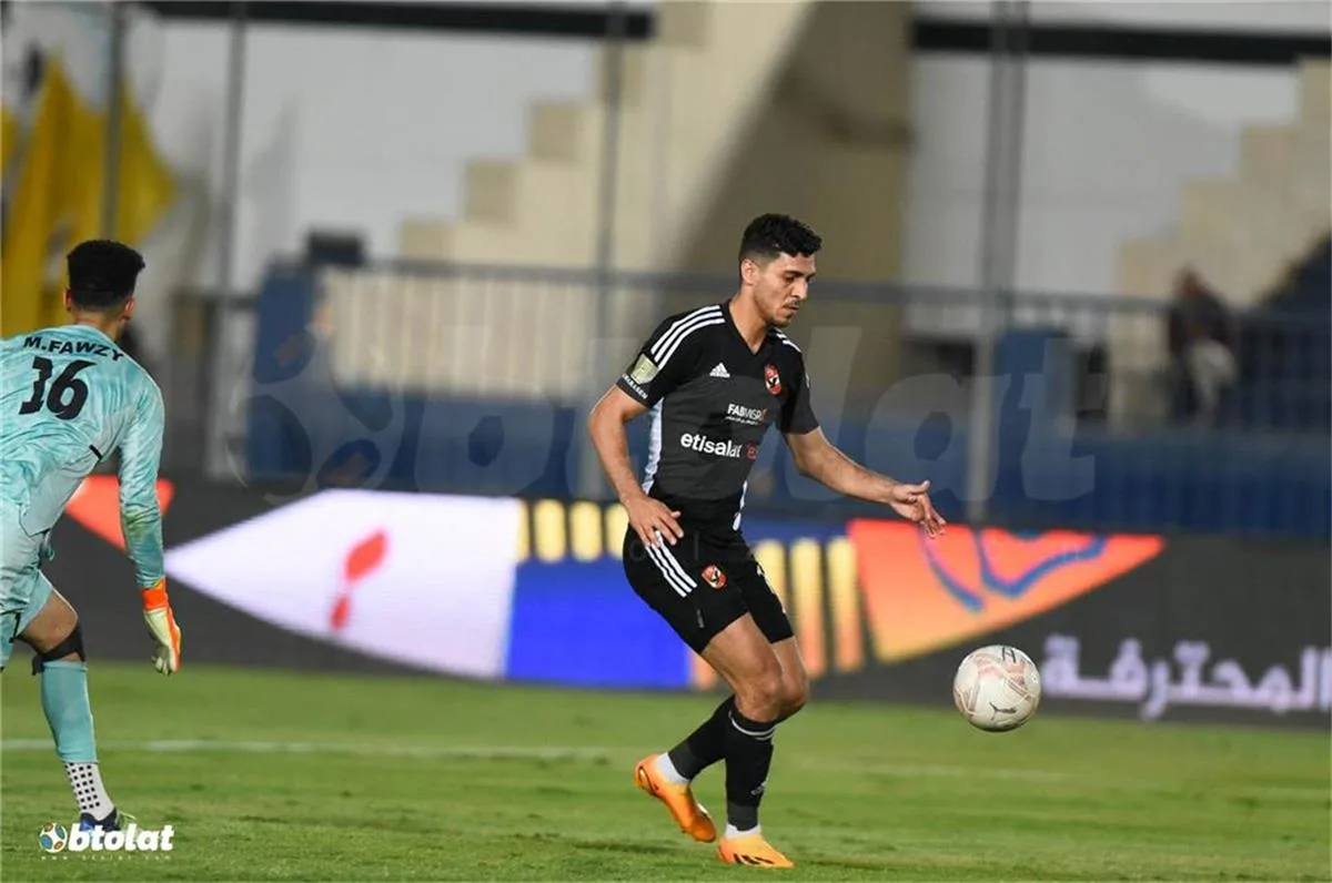 محمد شريف يتحدث عن انتقال زيزو إلى الأهلي ويشدد: لا يوجد لاعب يستحق 100 مليون جنيه. محمد شريف يتحدث عن انتقال زيزو إلى الأهلي ويشدد: لا يوجد لاعب يستحق 100 مليون جنيه.