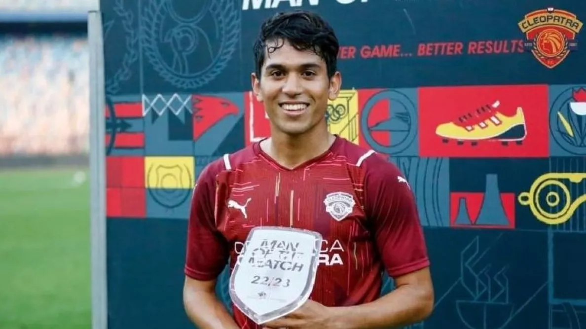 محمد شكري يتنافس مع ظهير الزمالك وتوفيق محمد لتعزيز الجهة اليسرى في الأهلي.