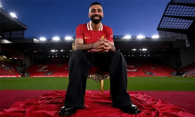 محمد صلاح: أعلم أنني أسطورة في ليفربول.. والكرة الذهبية هدفي منذ كنت في روما