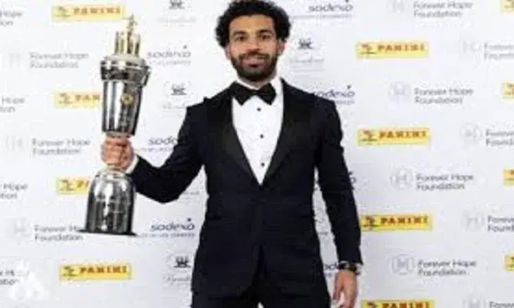 محمد صلاح يحصد جائزة لاعب العام فى الدورى الإنجليزى من رابطة الكتاب